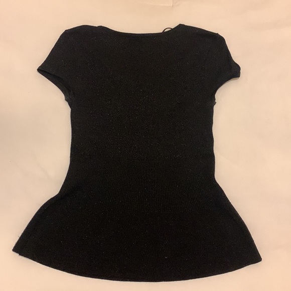 Black cute crop top, SIZE SMALL, barely used - Picture 2 of 3